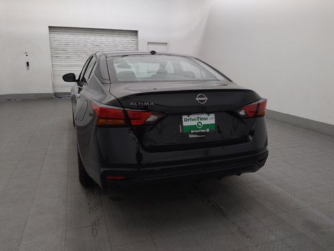 Used 2025 Nissan Altima 2.5 SV FWD image 6