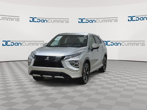 Used 2023 Mitsubishi Eclipse Cross SEL AWD/4WD image 3