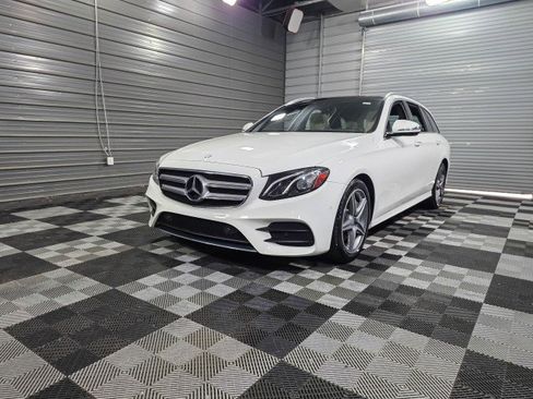 Used 2017 Mercedes-Benz E 400 4MATIC Wagon image 48