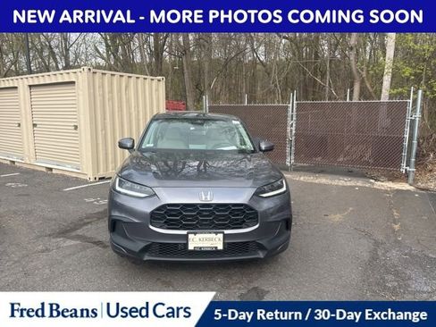 Used 2023 Honda HR-V LX image 2