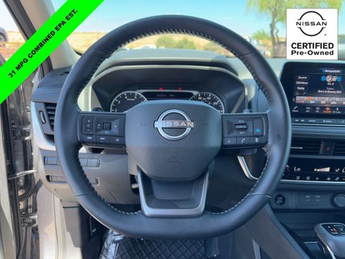 Certified 2025 Nissan Rogue SV AWD/4WD image 18