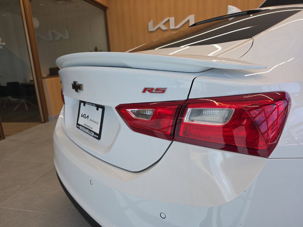 Used 2025 Chevrolet Malibu RS FWD image 15