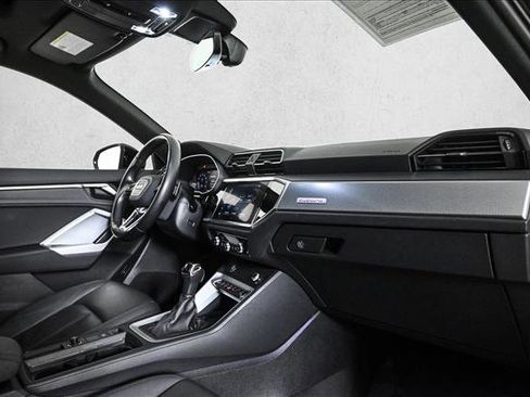 Used 2021 Audi Q3 2.0T Premium Plus image 23