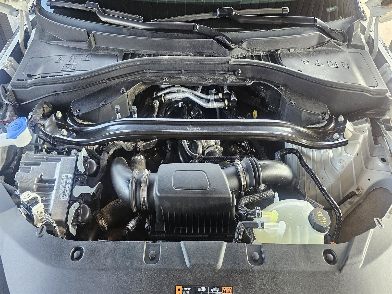 Used 2025 Lincoln Aviator 2WD w/ Jet Appearance Package image 16