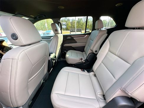 New 2026 GMC Acadia Elevation w/ Elevation Premium Package image 4