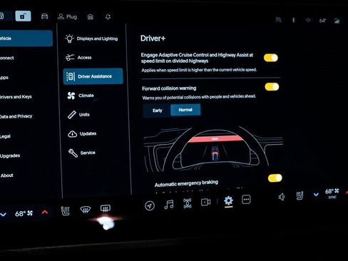 Used 2023 Rivian R1T Adventure image 27