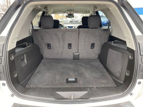 Used 2015 Chevrolet Equinox LS image 4