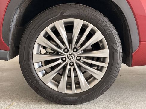 Used 2021 Toyota Highlander Platinum FWD image 42