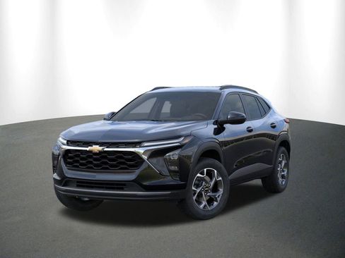 New 2026 Chevrolet Trax LT w/ Driver Confidence Package image 8