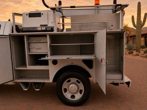 Used 2008 Ford F350 XL RWD image 10