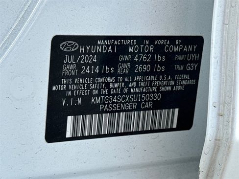 Used 2025 Genesis G70 2.5T w/ Sport Prestige Package image 33