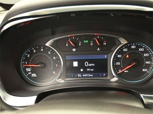 Used 2023 Chevrolet Traverse LT w/ LT Premium Package image 9