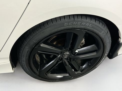 Used 2019 Honda Accord Sport image 27
