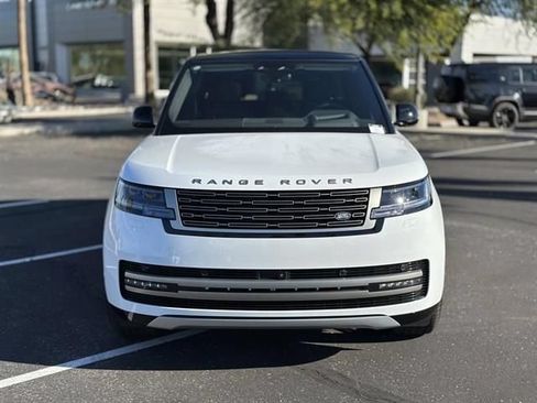 Used 2025 Land Rover Range Rover Long Wheelbase SE AWD/4WD image 5