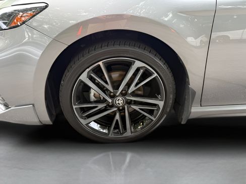 Used 2025 Toyota Camry XSE AWD/4WD image 27