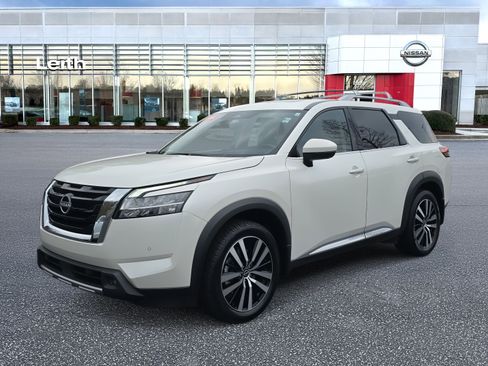 Certified 2023 Nissan Pathfinder Platinum image 1