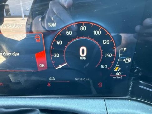 Used 2024 Ford Mustang GT Premium RWD image 11