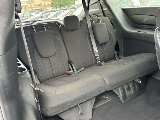 Used 2019 Chrysler Pacifica Touring Plus w/ S Appearance Package FWD image 20