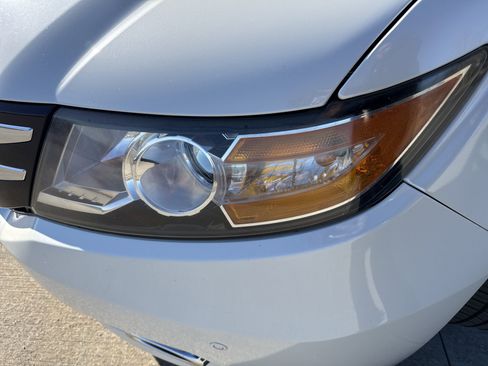 Used 2014 Honda Odyssey Touring Elite image 6