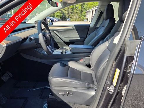 Used 2024 Tesla Model Y Long Range RWD image 9