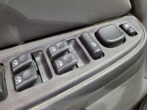 Used 2005 Chevrolet Silverado 1500 LS w/ Light Duty Power Package image 31