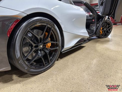 Used 2022 McLaren 765LT image 51