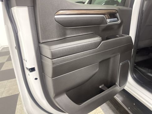 Used 2022 Chevrolet Silverado 1500 LT image 15