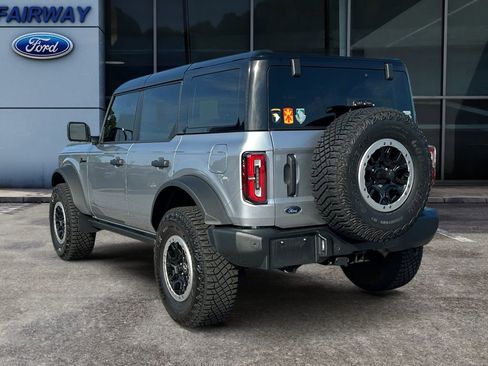 Used 2024 Ford Bronco Wildtrak image 4