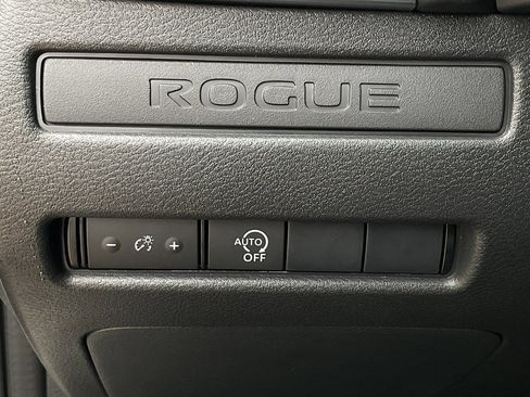 New 2025 Nissan Rogue S image 23