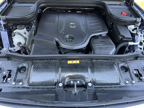 New 2026 Mercedes-Benz GLS 450 4MATIC image 36