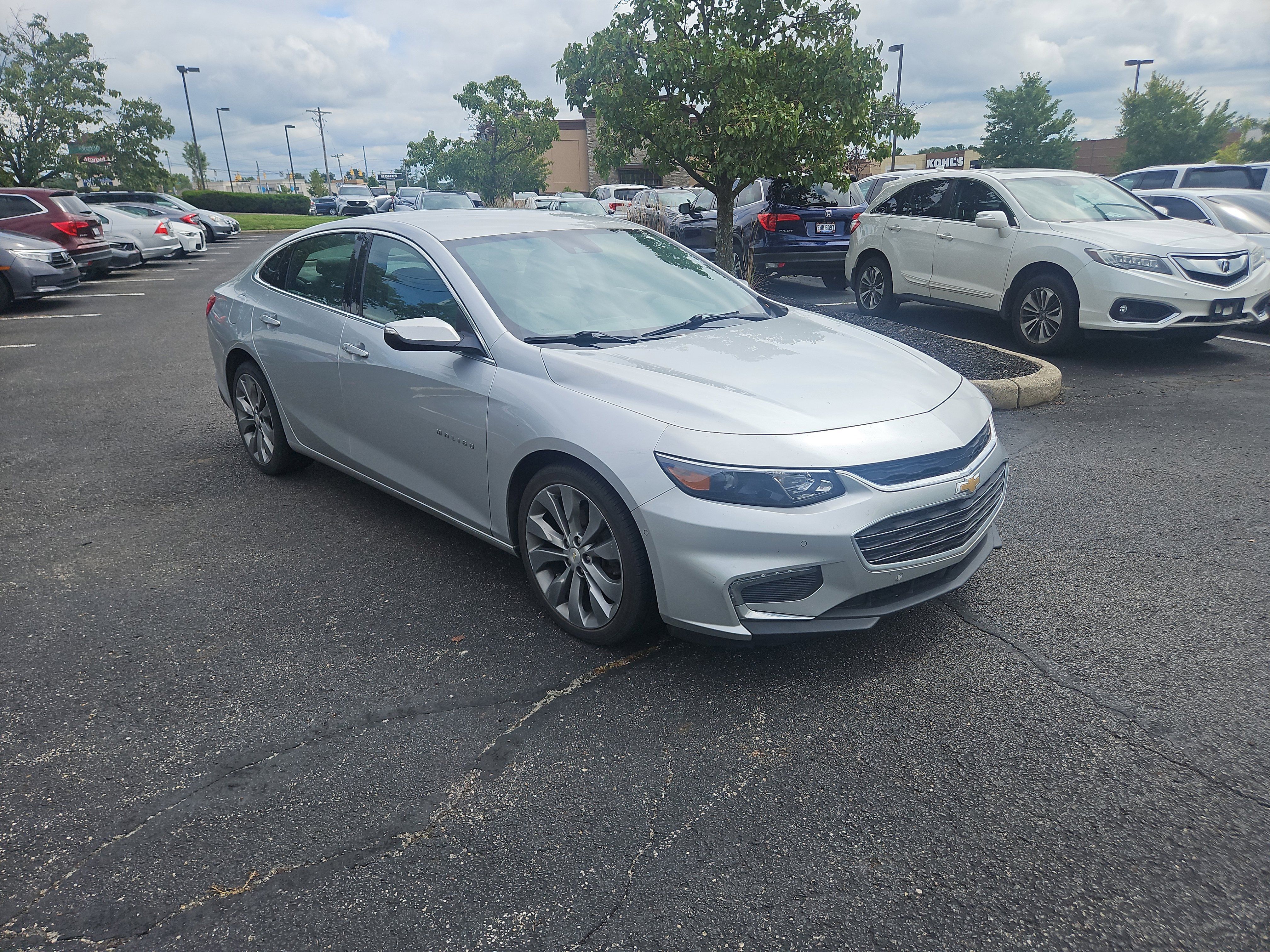 Used 2016 Chevrolet Malibu Premier w/ Driver Confidence Package II FWD image 20