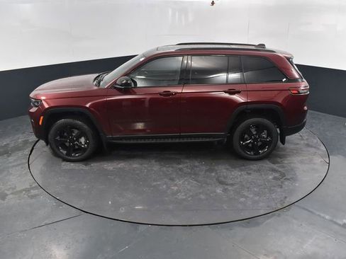 New 2025 Jeep Grand Cherokee Limited w/ Black Appearance Package AWD/4WD image 44