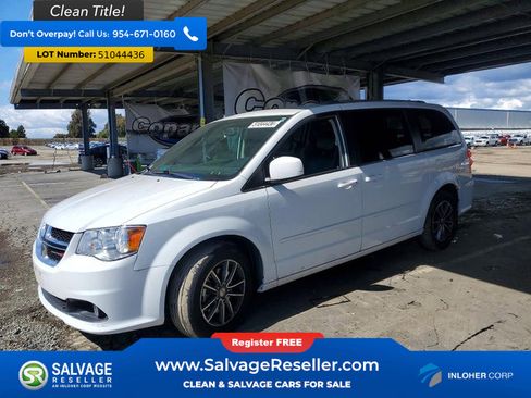 Used 2017 Dodge Grand Caravan SXT FWD image 1