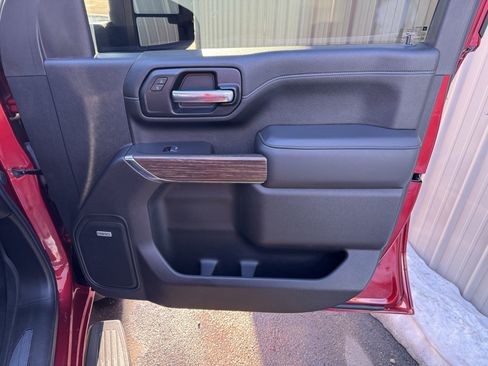 Used 2021 Chevrolet Silverado 2500 High Country image 30