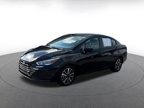 Used 2025 Nissan Versa SV FWD image 6