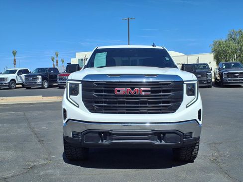 Used 2024 GMC Sierra 1500 Pro AWD/4WD image 2