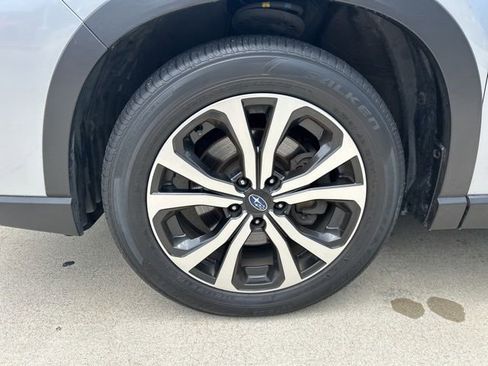 Used 2020 Subaru Forester Limited w/ Popular Package #3 AWD/4WD image 10