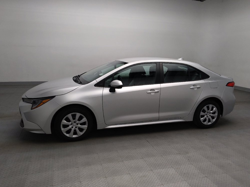 Used 2022 Toyota Corolla LE FWD image 2