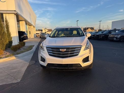 Used 2017 Cadillac XT5 Premium Luxury image 6