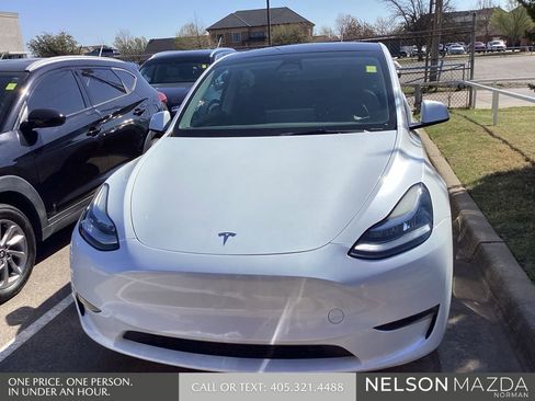 Used 2023 Tesla Model Y Long Range image 2