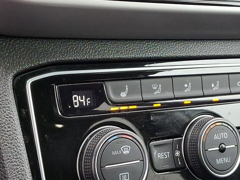 Certified 2023 Volkswagen Atlas SE image 27