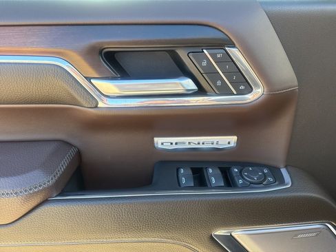 Used 2024 GMC Sierra 1500 Denali image 13