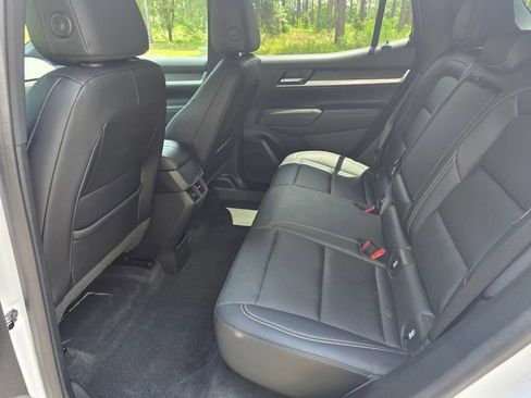 Used 2026 GMC Terrain Elevation w/ Elevation Premium Package AWD/4WD image 15