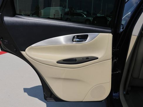 Used 2017 INFINITI QX50 2WD image 24