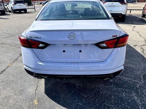 New 2025 Nissan Altima 2.5 SR image 7