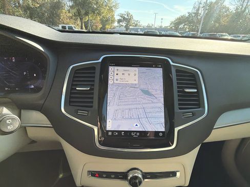 Certified 2024 Volvo XC90 B5 Core w/ Protection Package Premier image 29