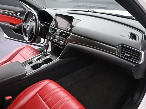 Used 2019 Honda Accord Sport image 27