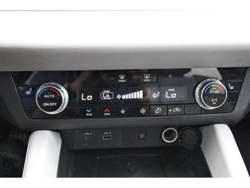Used 2023 Mitsubishi Outlander SEL FWD image 27