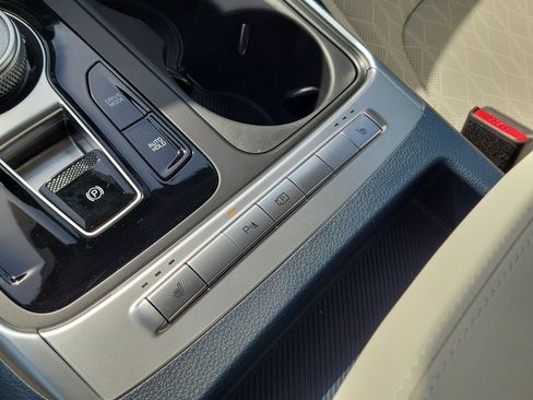 New 2026 Kia Carnival EX FWD image 35