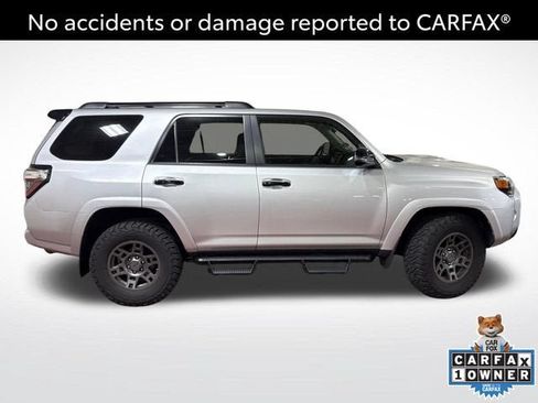 Certified 2020 Toyota 4Runner Venture w/ Moonroof Package AWD/4WD image 3